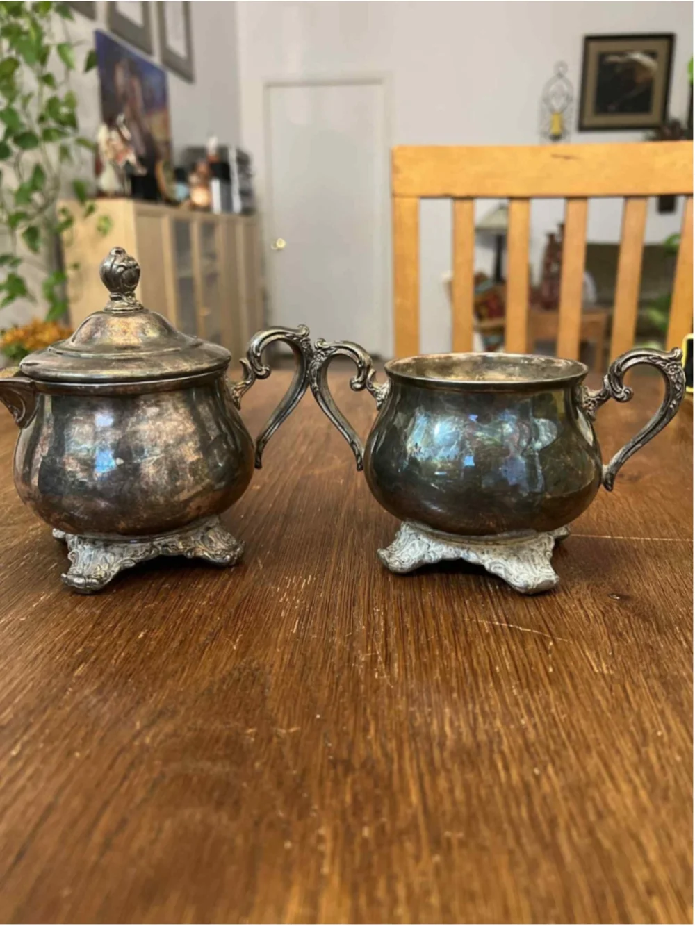 Wm Rogers & Son Victorian Rose Silverplate Sugar Bowl & Creamer Set 1904EUC